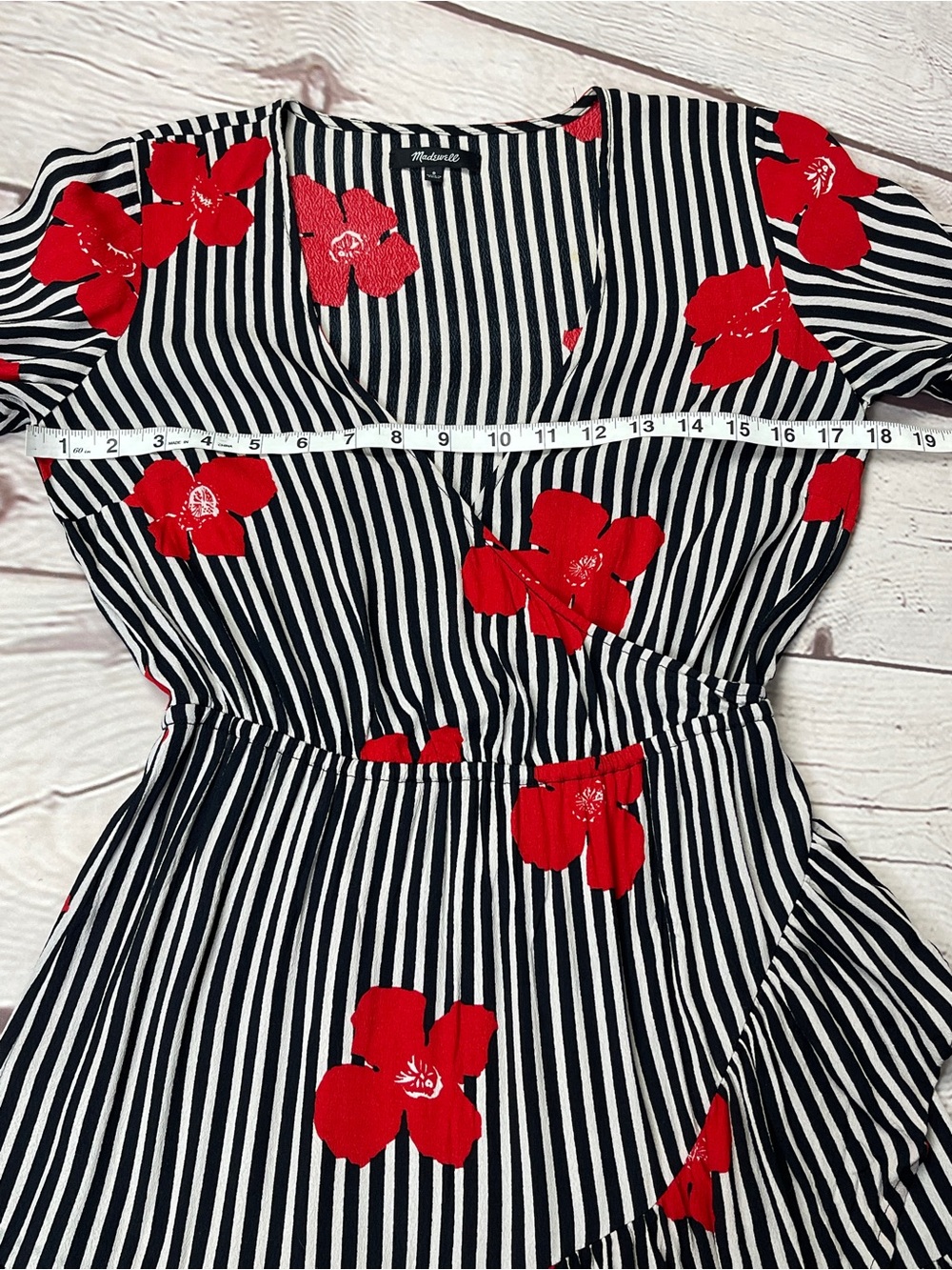 MADEWELL striped black & white lightweight dress with red floral print, size 0 - Picture 11 of 12